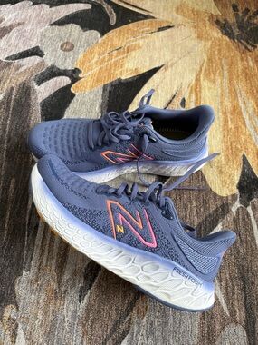 New Balance Fresh Foam 1080 size 10 women’s running shoes